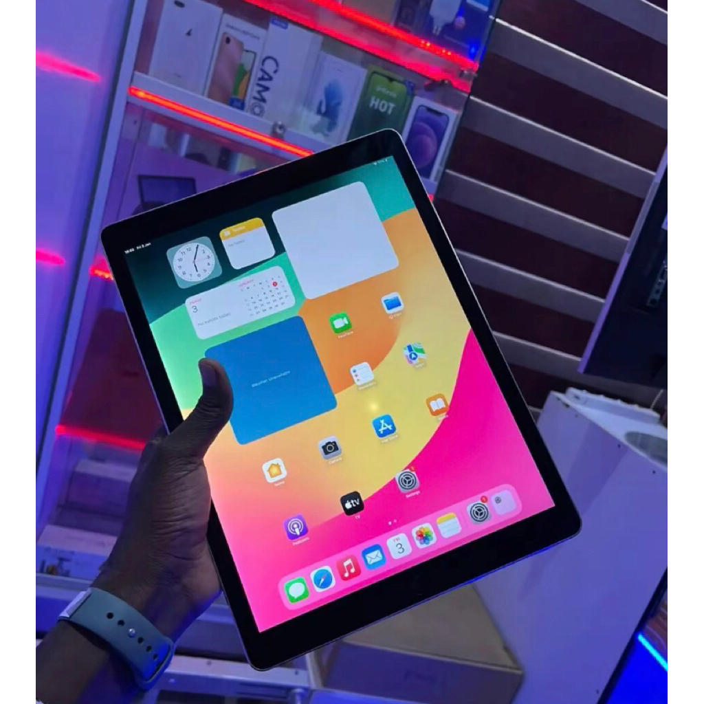 Jual ipad pro 10.5 wifii only 256 fulset no kendala normal semua ...