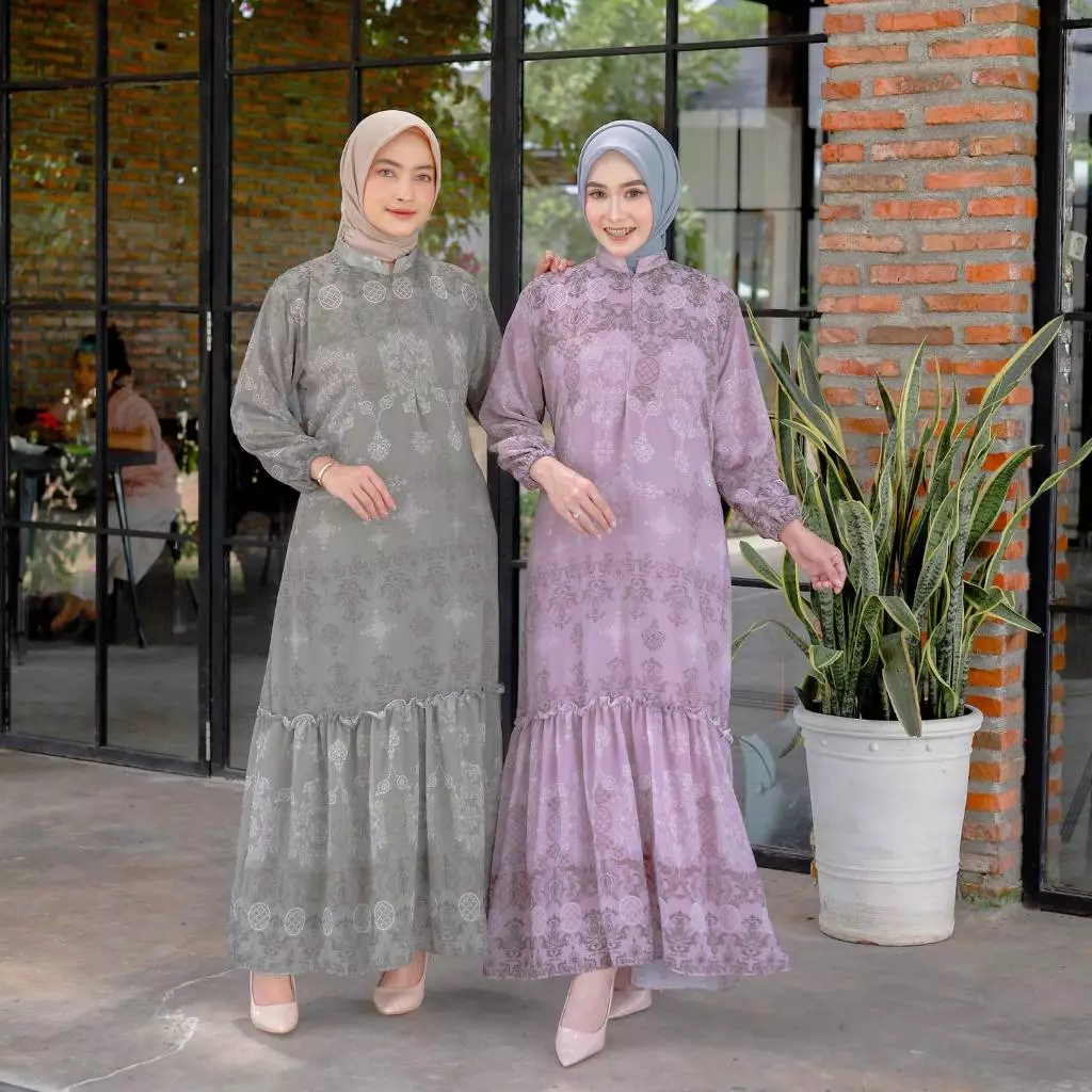 Benang Raja Gamis Ceruty Babydoll tampilan belakang