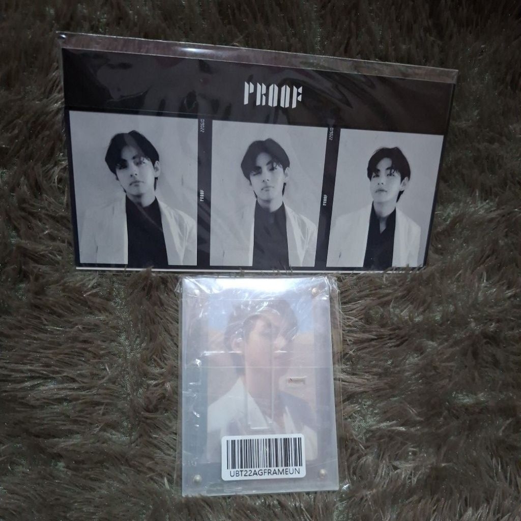 Jual Proof BTS pob Acriylic & Tripthych V Taehyung | Shopee Indonesia