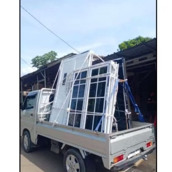 Jendela pintu aluminium custom model sesuai keinginan , kirim gambar ukuran dan model via chat nanti akan di hitung harganya. Po kami maksimal hanya 3 hari pengerjaan,,untuk  pesanan dalam jumlah banyak
