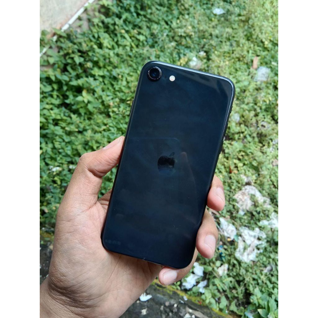 Jual iphoneSE Gen 2 IOS 26 128gb | Shopee Indonesia