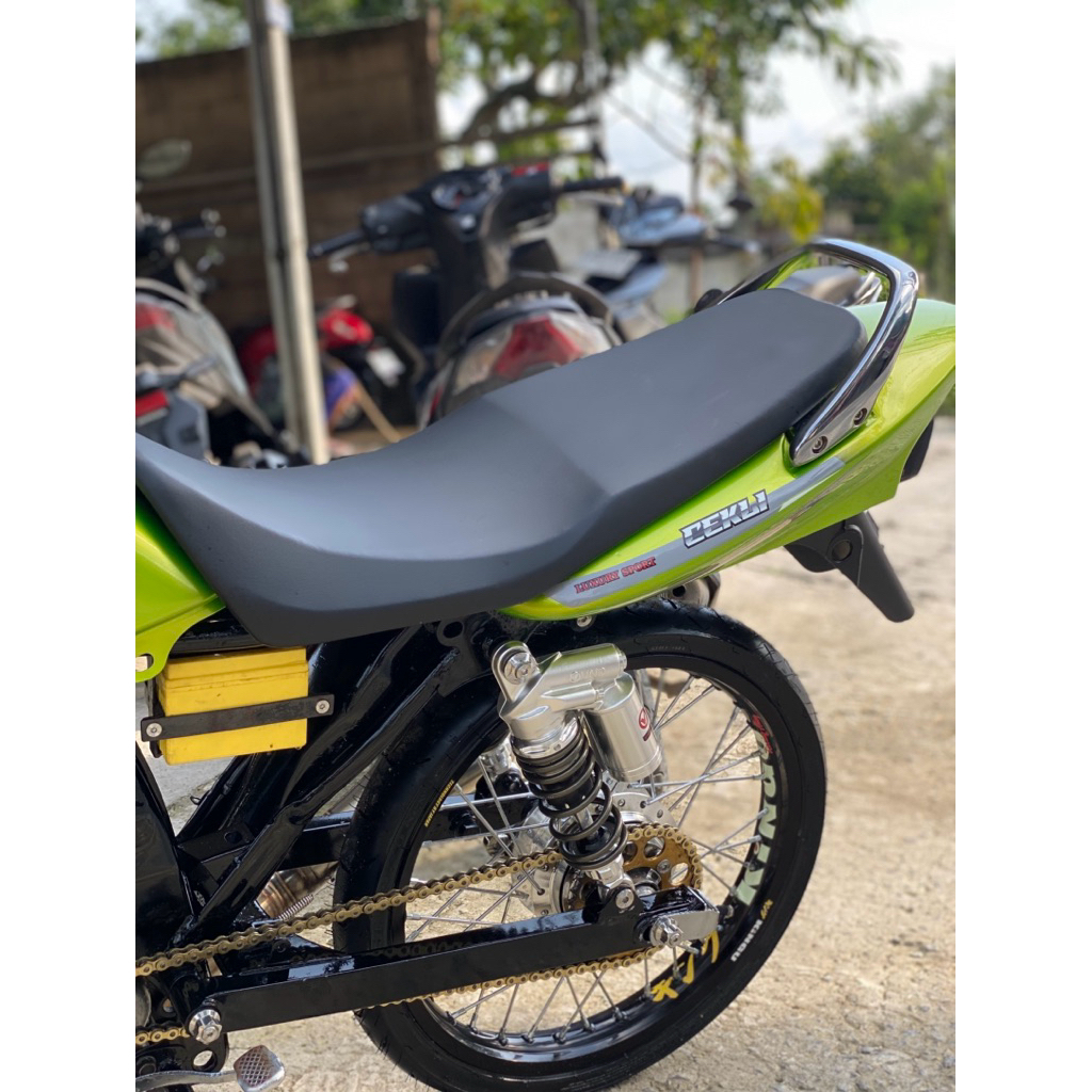 Jual Jok mp/megapro hiu W9 srit tipis kulit halus/jok mp hiu walisongo ...