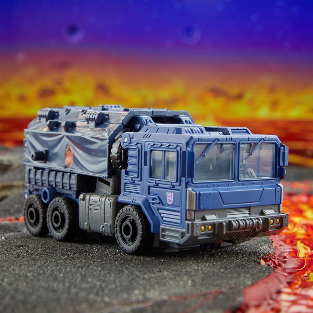 Transformers Legacy United Deluxe Squeezeplay Official In-Hand Images & Behind The Scenes