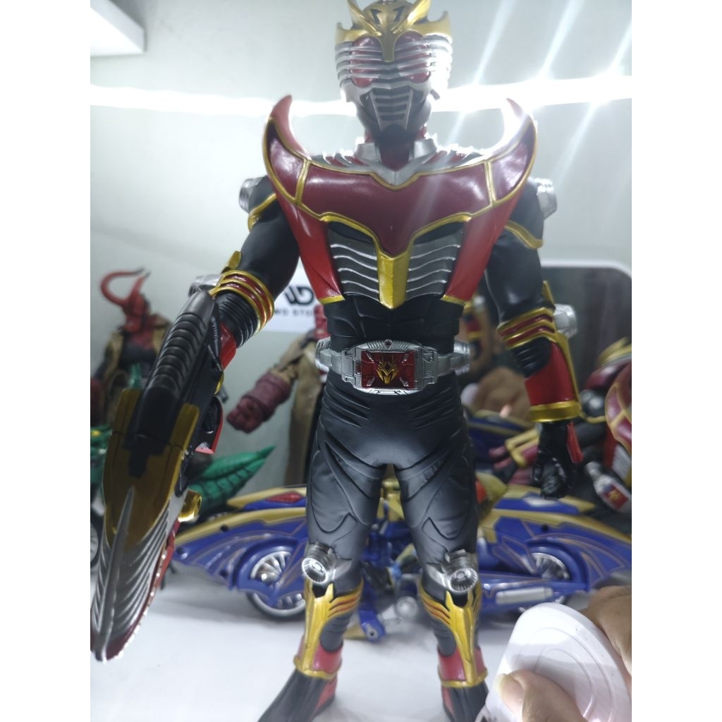 Jual Action Figure Kamen Rider Ryuki Survive Big Sofy & Weapon Lengkap ...