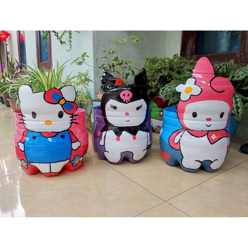 Jual Pot Galon Hello Kitty Melody Kuromi Kerokerokeroppi Sanrio ...