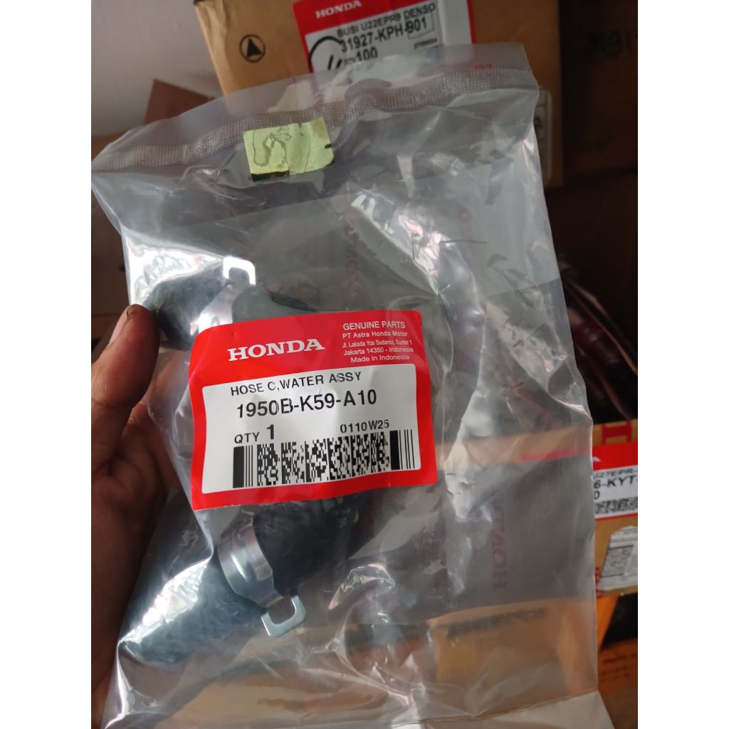 Jual Selang radiator bawah Vario 150 K59 | Shopee Indonesia