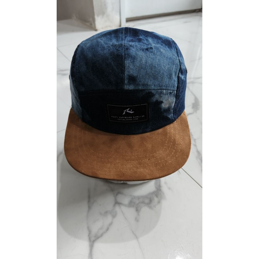 Jual topi 5 panel rusty bahan denimXsuede | Shopee Indonesia