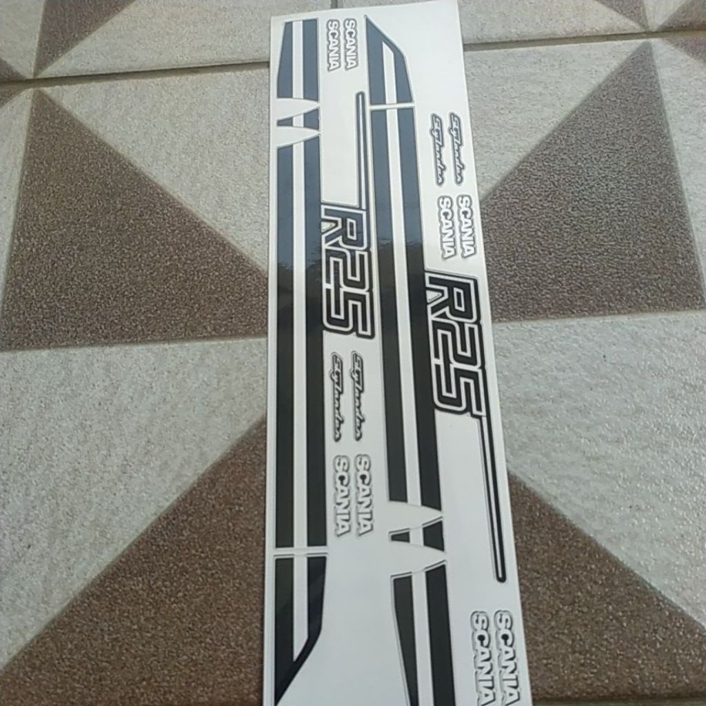 Jual Livery R25 miniatur Bus | Shopee Indonesia