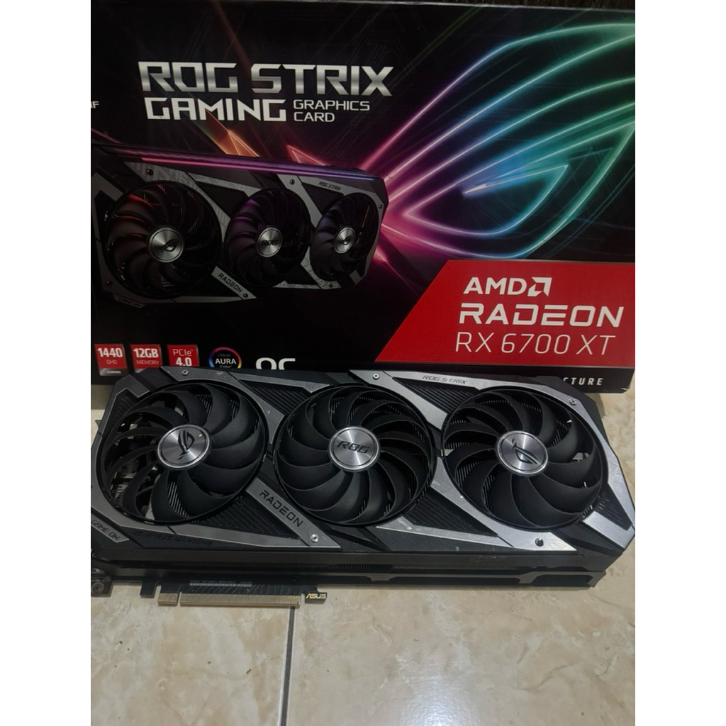 Jual vga rx 6700 xt asus rog strix oc 12gb 192 bit gddr6 6700xt fullset ...