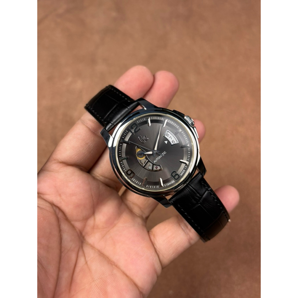 Jual JAM TANGAN PRIA GC AUTOMATIC GUESS COLLECTION X84003G5S 