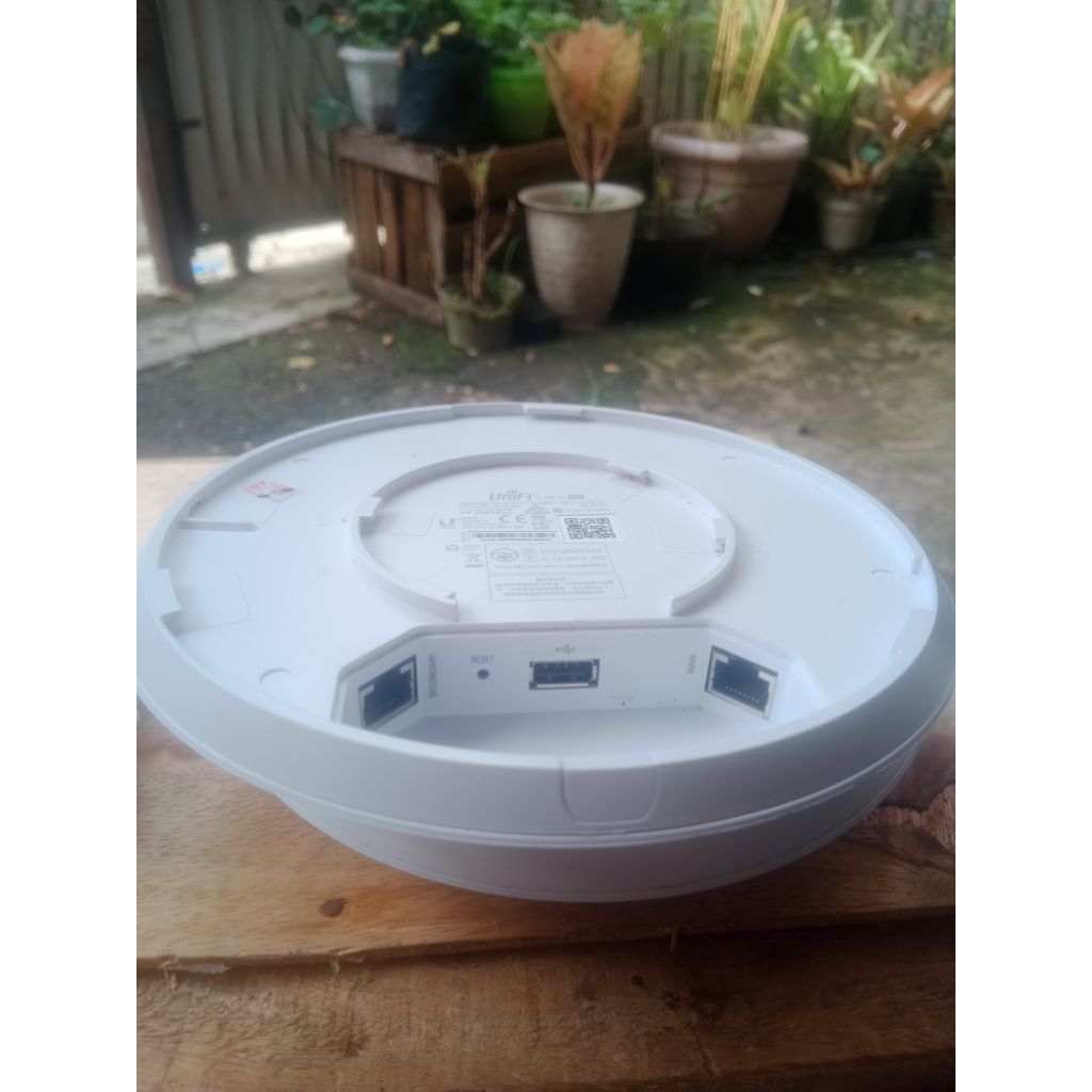 Jual Unifi AP ac PRO modem indoor ubiquity seken | Shopee Indonesia