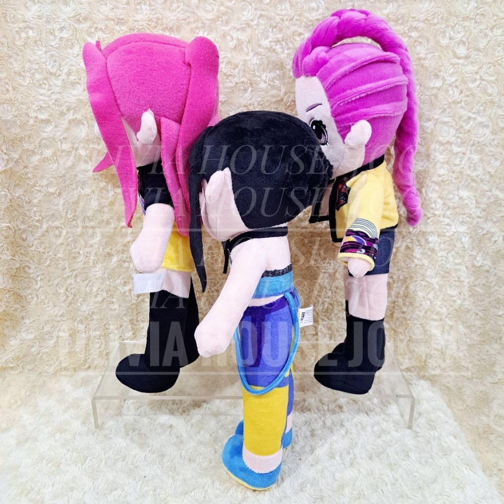 Jual Boneka Demon Hunters Huntrix Girl Boneka Rumi Mira Zoey Huntrix ...