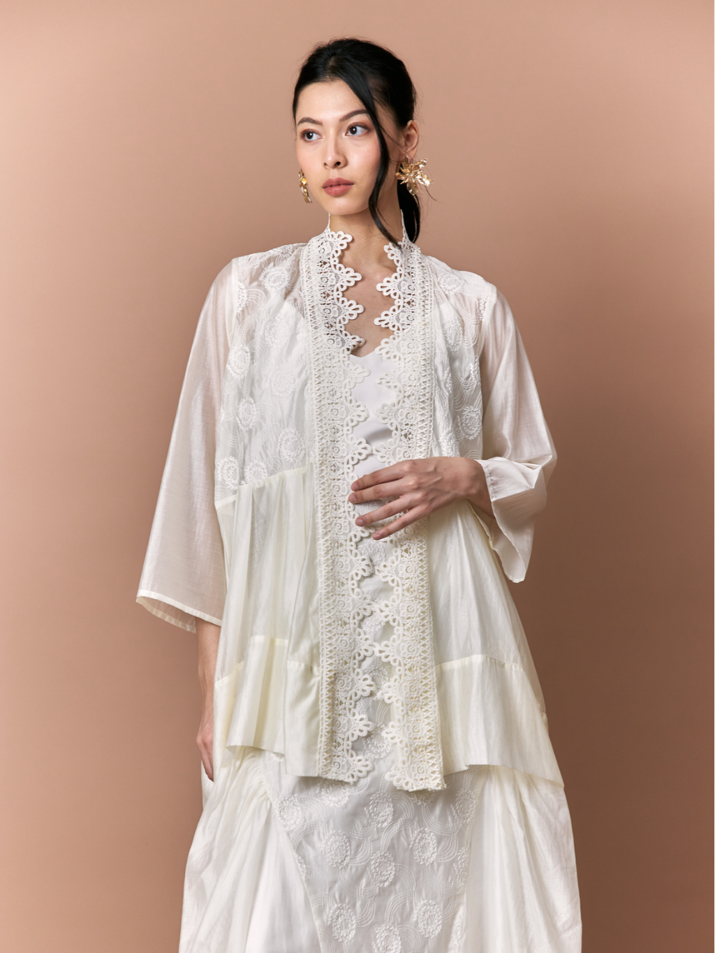 Jual STUDIO TUI - ANITA RAYA OUTER | Shopee Indonesia