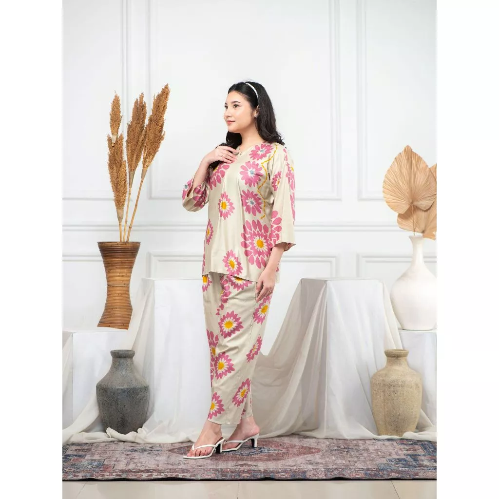 Gambar 3 Setelan Khalisa Rayon Busui Friendly – Adem Banget & Nyaman Seharian!