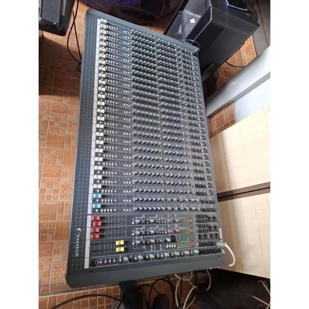 Jual Mixer Soundcraft Spirit Live4,2 24 | Shopee Indonesia