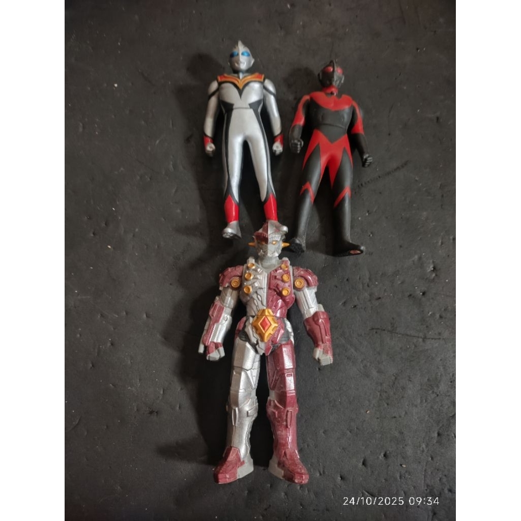 Jual spark doll ultraman evil tiga dark ultraman jean nine ori bandai ...