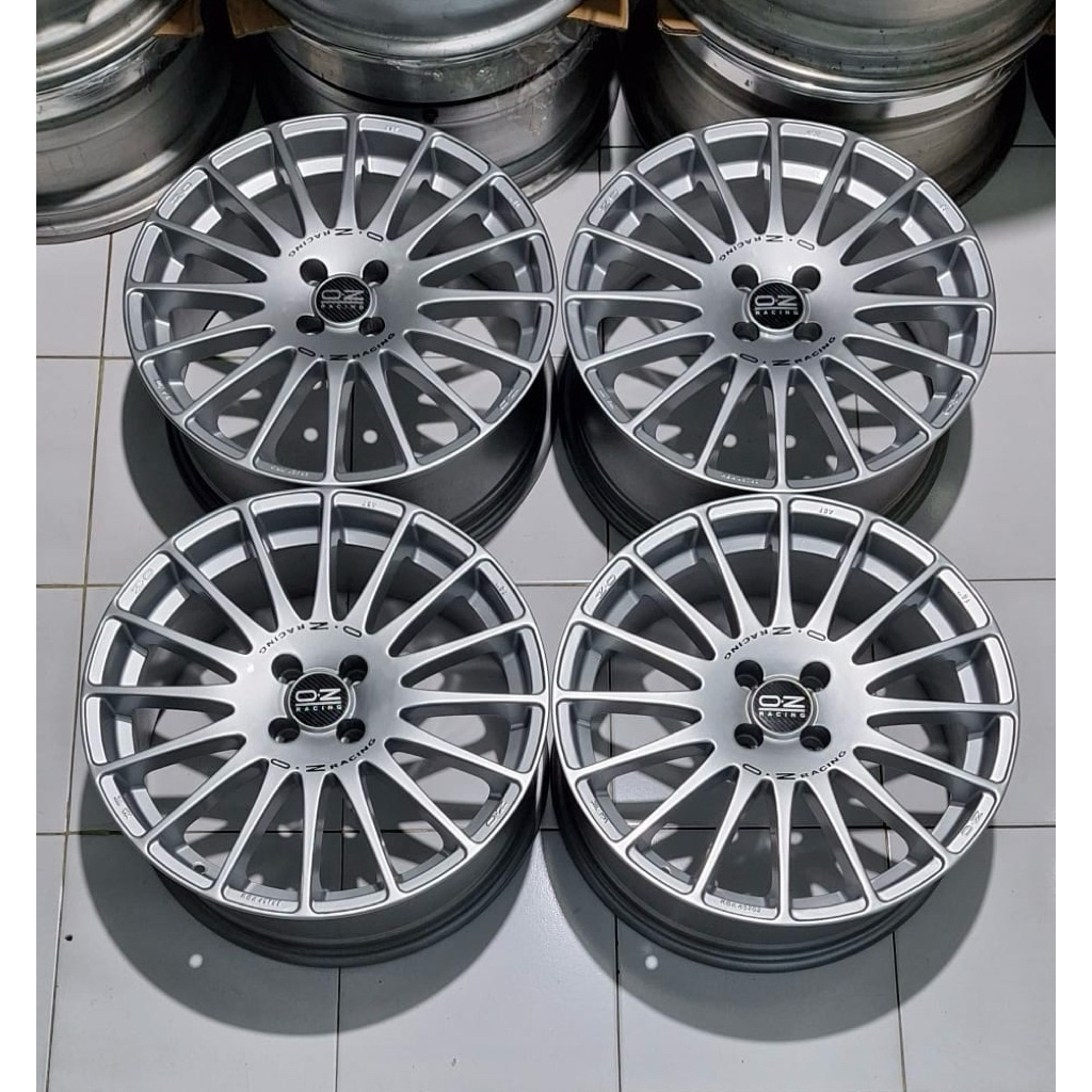 Jual Velg Oz superturismo GT R18. Made in Italy. Lebar 7. Pcd 4x100 ...
