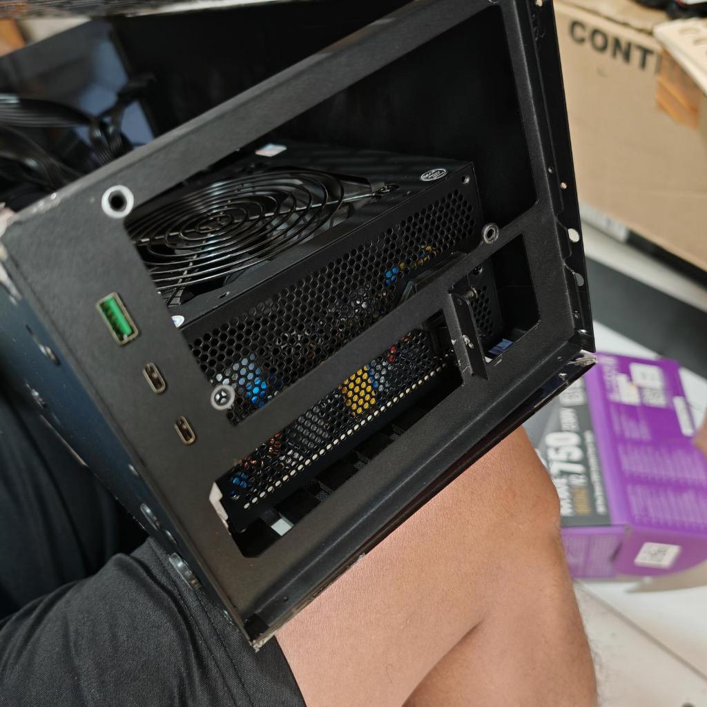 Jual EGPU Thunderbolt 4 lengkap box casing dan PSU 80+ bronze mwe ...