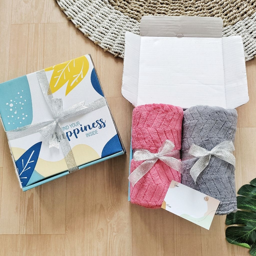 Hampers Kado Handuk Couple Size Besar / payung couple hadiah pernikahan / lebaran / seserahan by hazeera