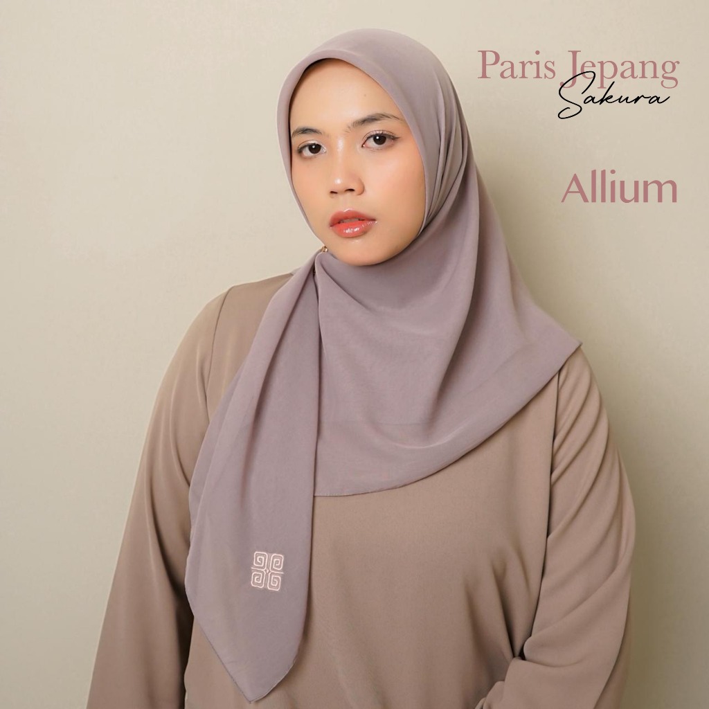 Restu Anggraini Paris Jepang Sakura