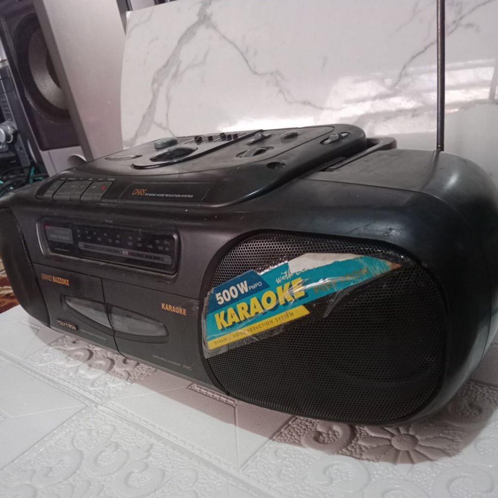 Jual MINI COMPO POLYTRON GRAND BAZZOKE RADIO CASETTE CLASIC | Shopee ...