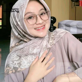 Frame 1056 Paket Frame Lensa Photocromic ( Kacamata Minus Anti Radiasi ) Kacamata Wanita 1056