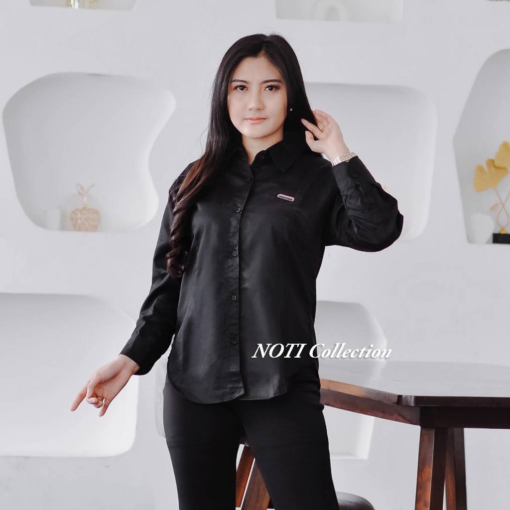 Baju Atasan Wanita Terbaru Blouse Lengan Panjang Korean Style Kemeja Polos Hitam Putih