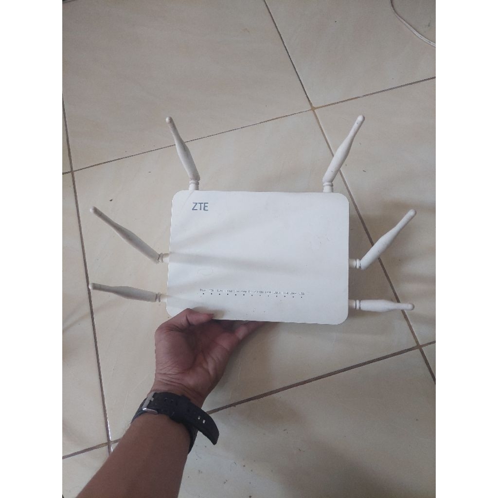 Jual Router ZTE ZXHN F670 6 antena GPON ONT Modem router | Shopee Indonesia