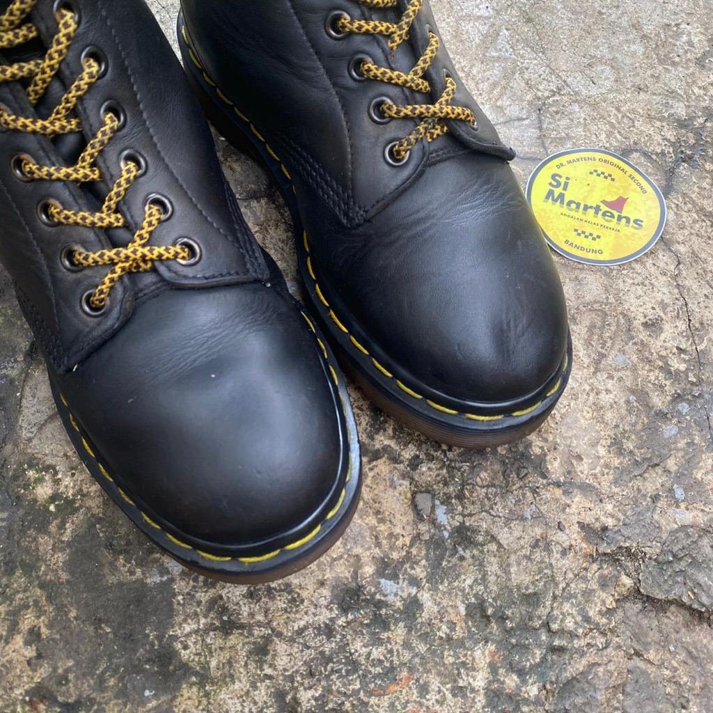 Jual docmart 1460 sz 39 mie | Shopee Indonesia