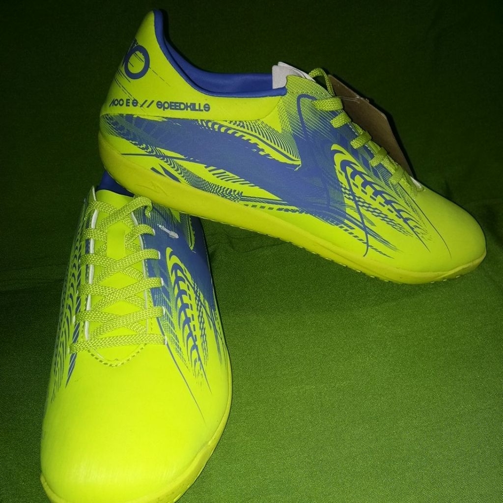 Jual sepatu olah raga specs accelerator dan reacto sample no.41 ...
