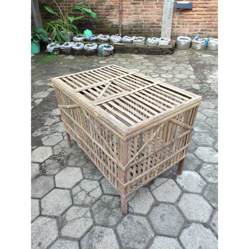 Jual Box Anakan Ayam Bambu | Rakitan Praktis, Bahan Bambu Tebal, Warna ...