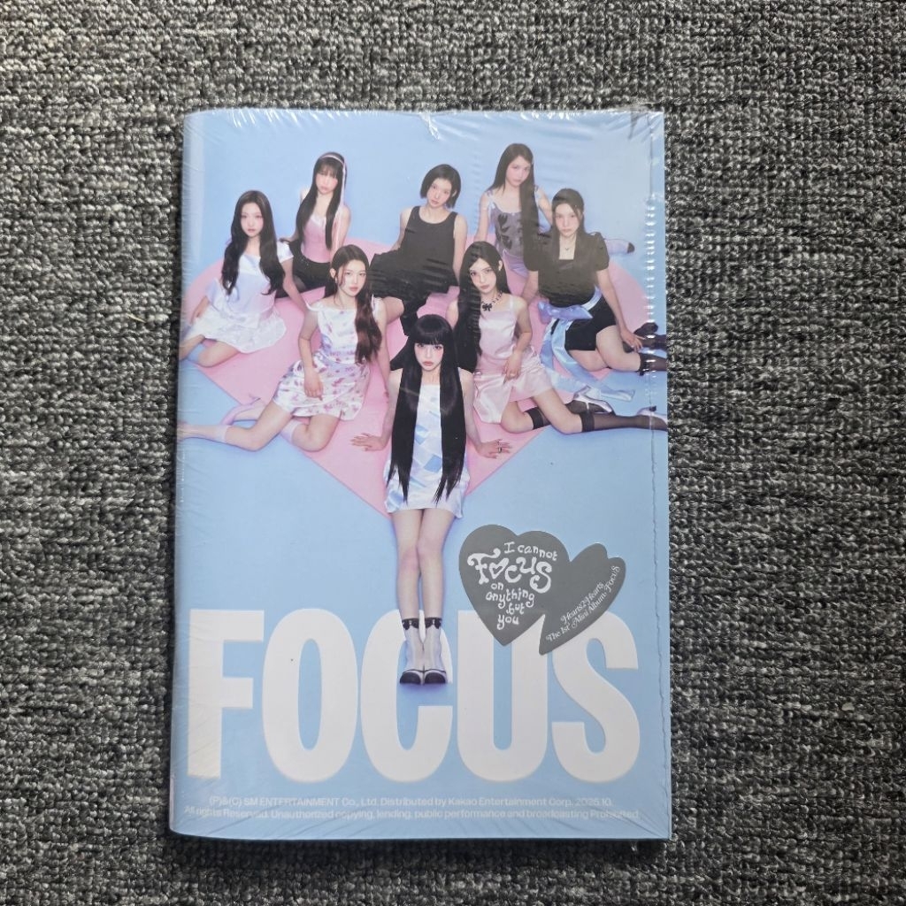 Jual [READY STOCK] [SIAP KIRIM] ALBUM HEARTS2HEARTS H2H FOCUS