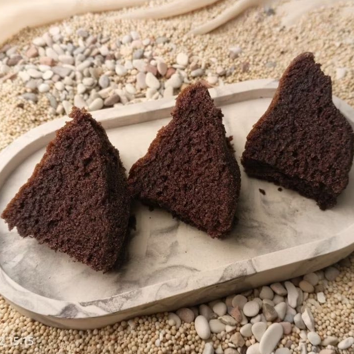 Jual Teman Ngemil Cipta Rasa Sejahtera Bolu Ketan Hitam | Shopee Indonesia