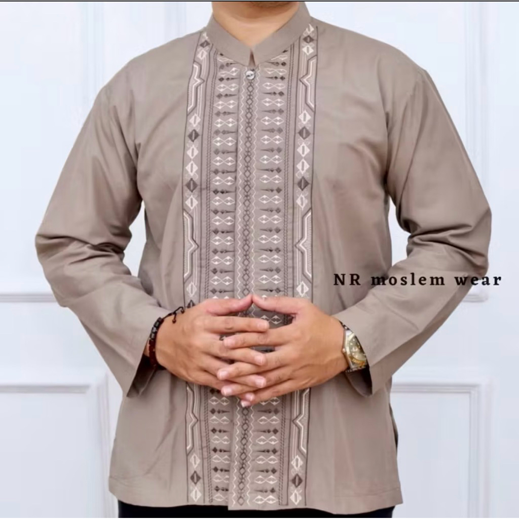 BAJU KOKO PRIA LENGAN PANJANG, BAHAN KATUN ADEM ,KOKO DEWASA DENGAN BORDERAN  UKURAN STANDAR DAN JUMBO , BAJU KOKO TANGAN  PANJANG EL-58