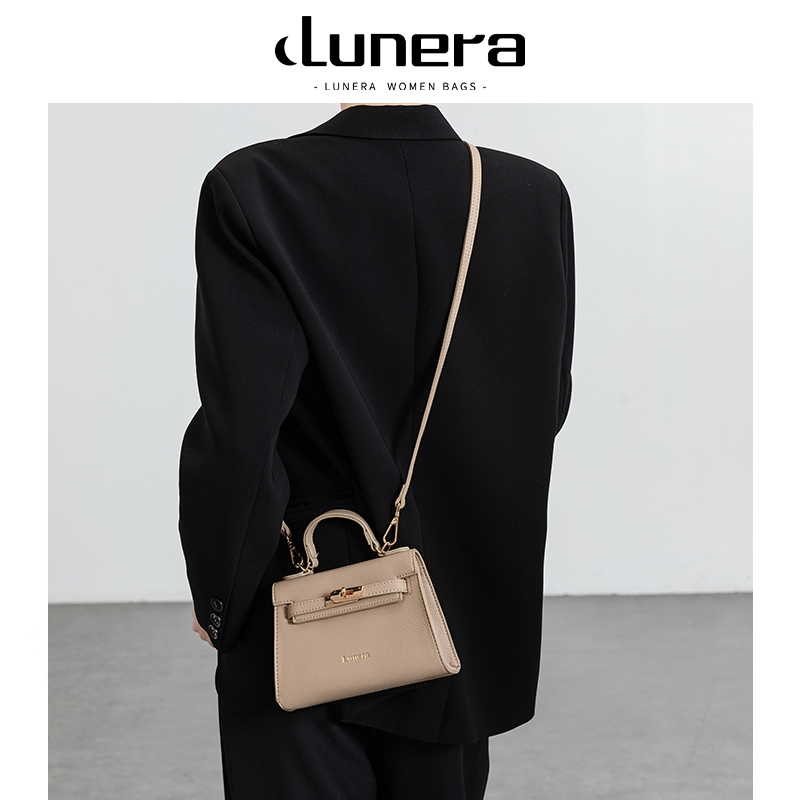 Tas Wanita Livana Bag Tas Pesta Kotak Elegan foto 5