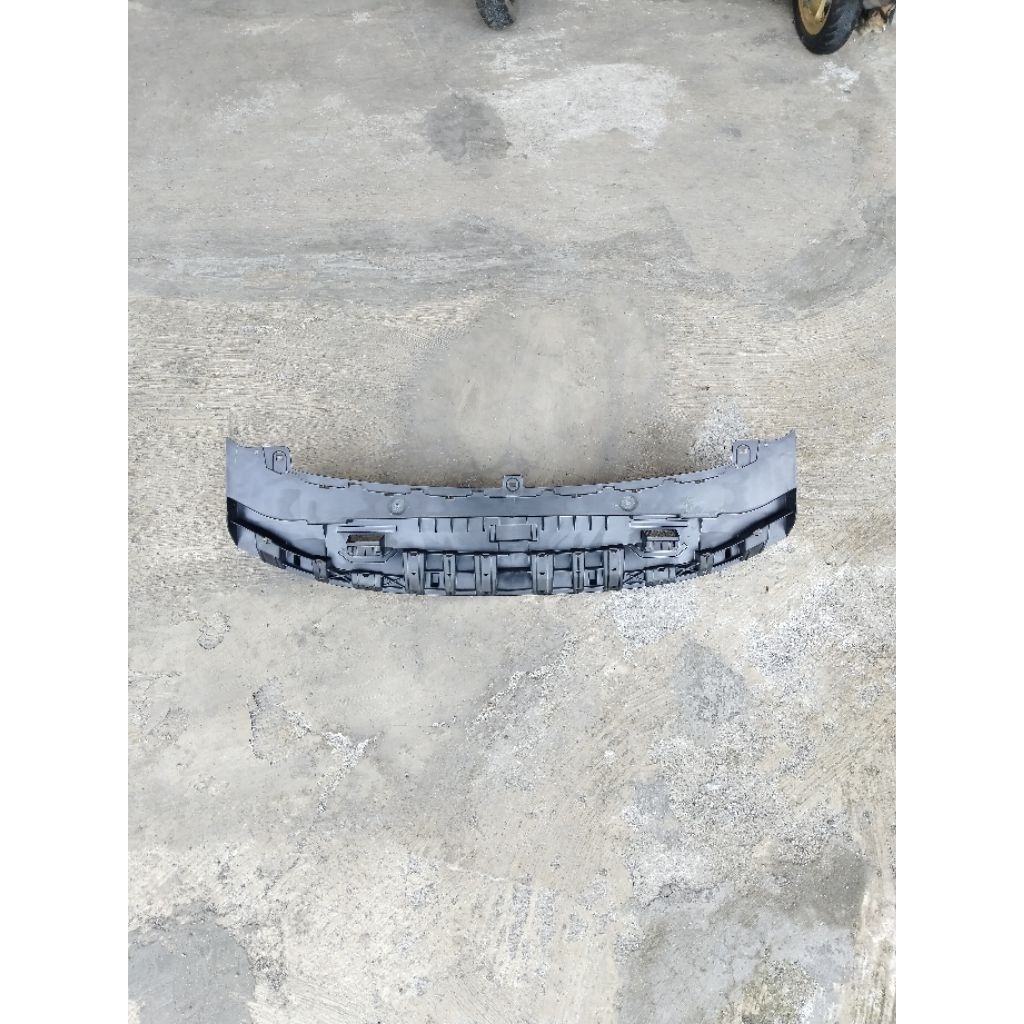 Jual COVER BULLHEAD DEPAN BAGIAN BAWAH FORD FIESTA ORIGINAL DK51 50YA9 ...