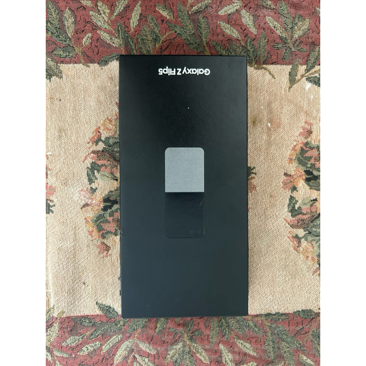 Samsung Z Flip 5 ram 8/512 Second mulus