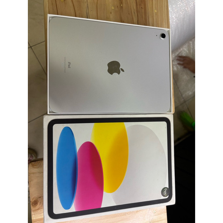 Ipad gen 10 256GB masih garansi ibox sampai mei 2026