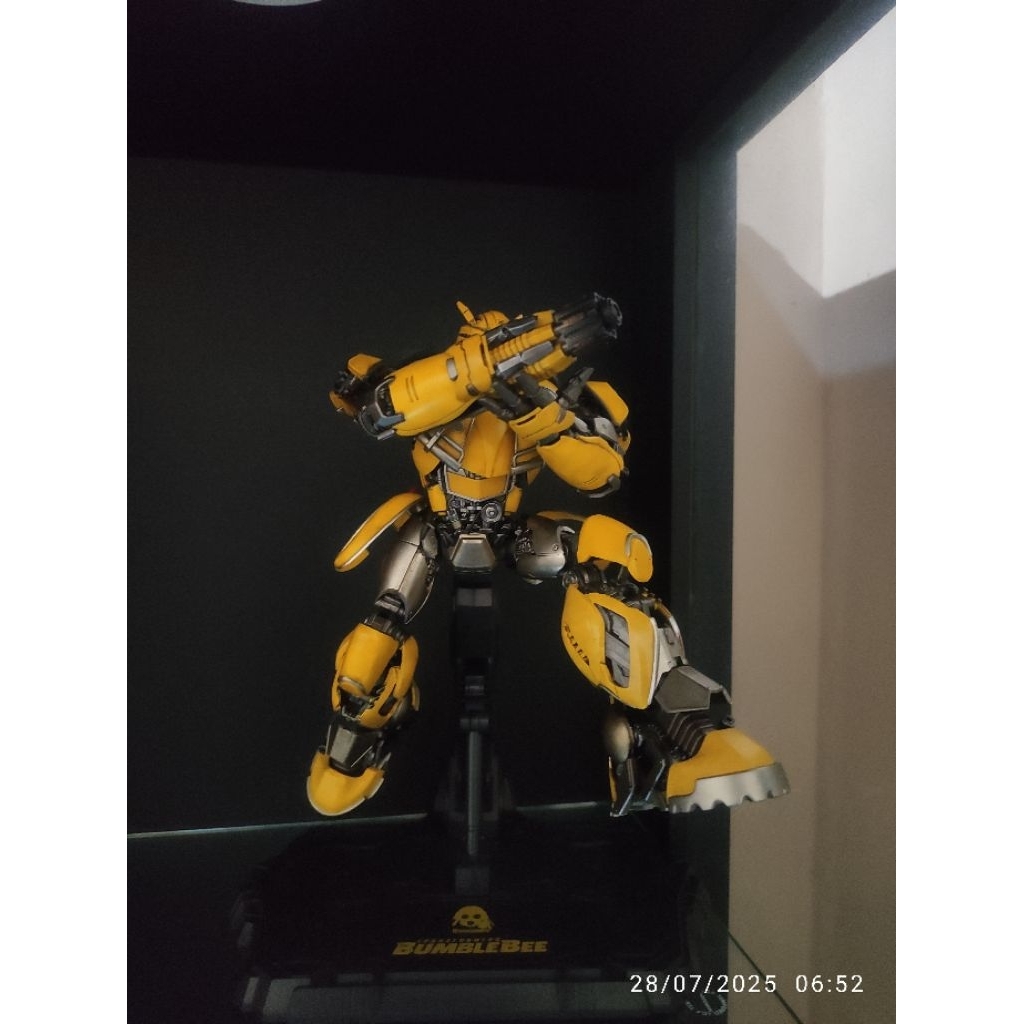 Jual Threezero DLX Bumblebee + Sword Set Display Only | Shopee Indonesia