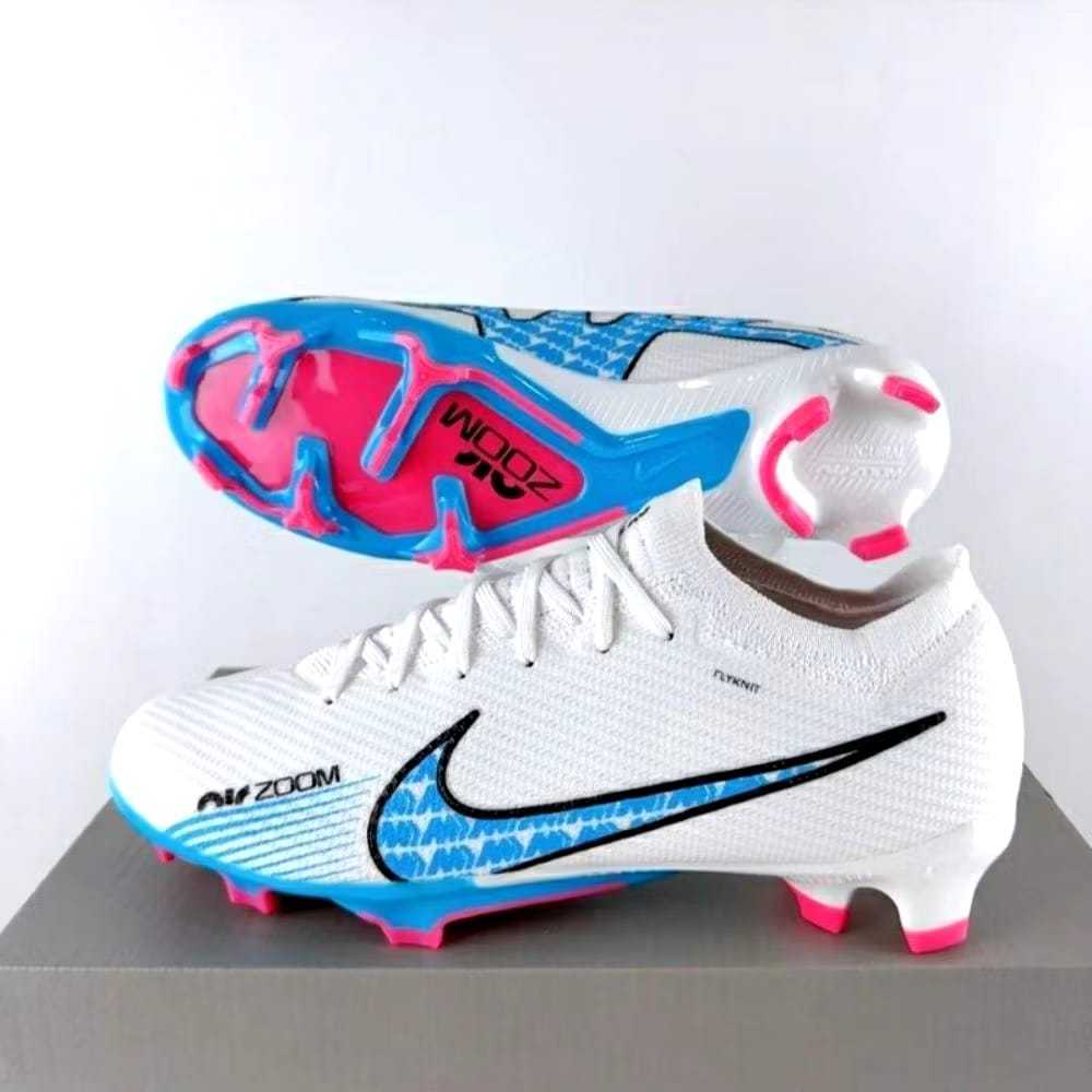 Jual Flash Sale! Sepatu Bola Pria Dewasa dan Anak Sepatu Sepak Bola