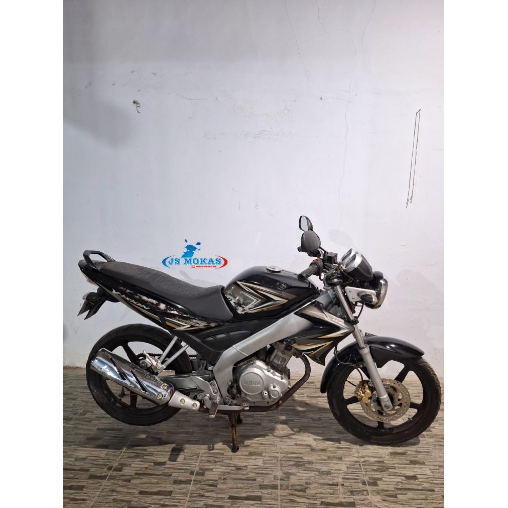 Motor Yamaha Vixion Warna Hitam 2009