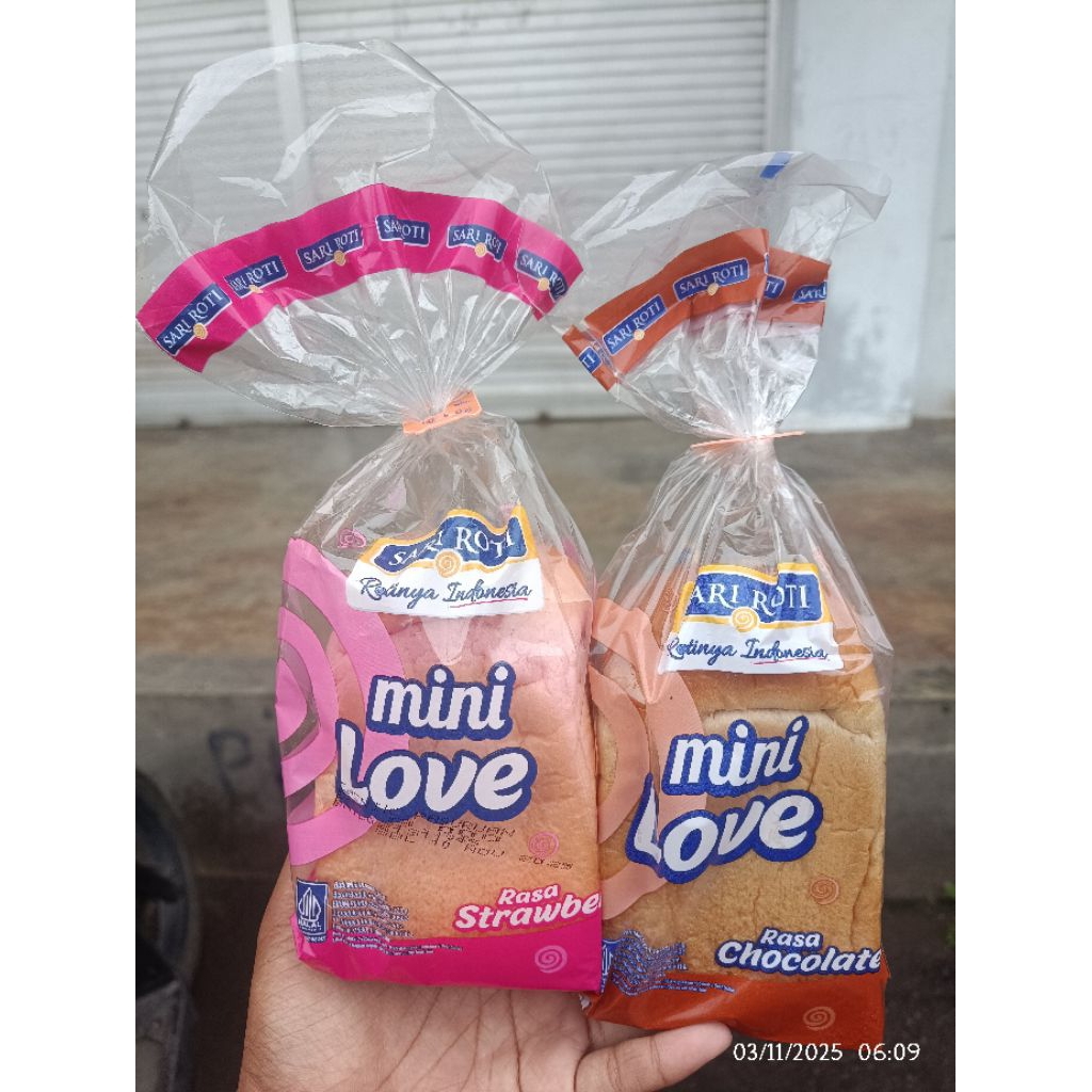 Jual SARI ROTI. Tawar Mini Love Chocolate | Shopee Indonesia