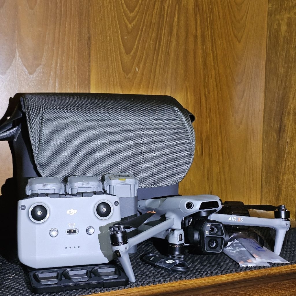 Jual DJI Air 3S RCn3 Combo Likenew | Shopee Indonesia