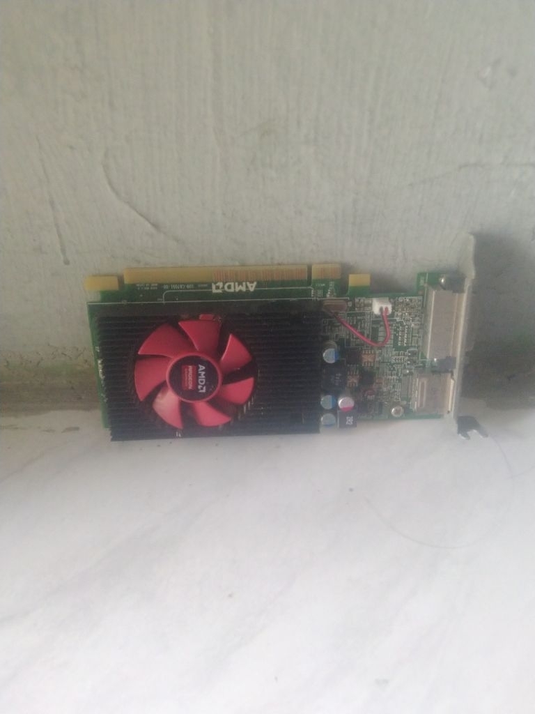 Jual AMD R5 340 Low Profile Second | Shopee Indonesia