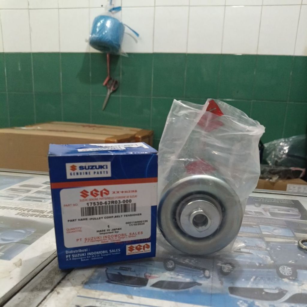 Jual Pulley Stelan Belt Tensioner Ertiga K-14B | Shopee Indonesia