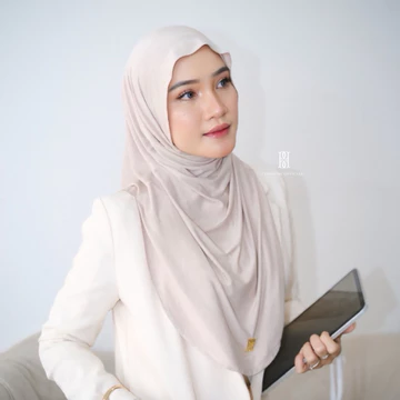 Pinkish Official Zalina Instan (Hijab Bergo Instan Viscose Spandex)