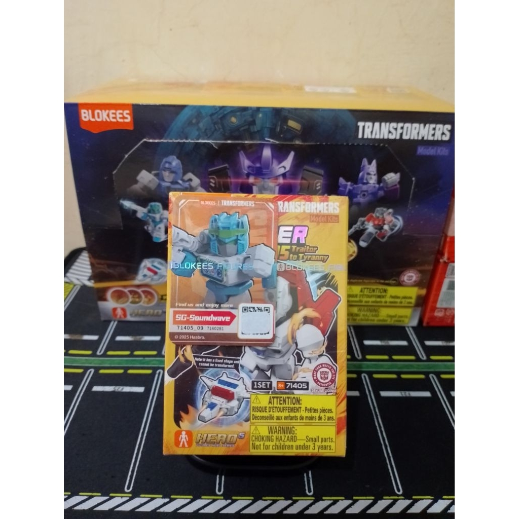 Jual Blokees Transformers Defender Version 5 SG Soundwave OFC | Shopee ...