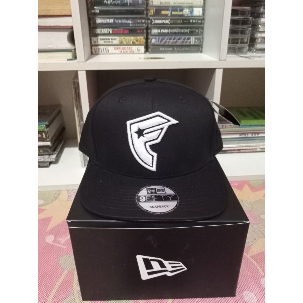 Jual Snapback Famous x New Era Original | Shopee Indonesia