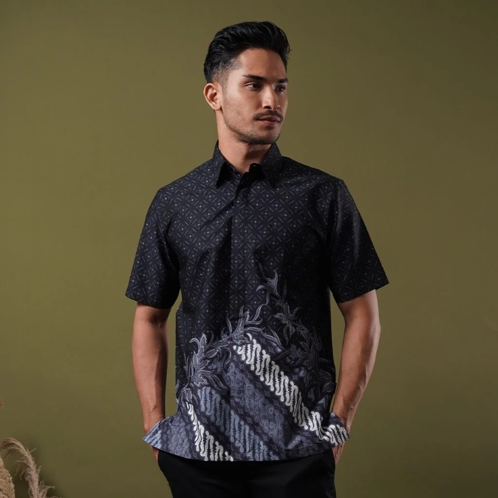 Hadinata Batik Premium Kemeja Batik Pria Lengan Pendek Superfine Bhama Black - foto 1