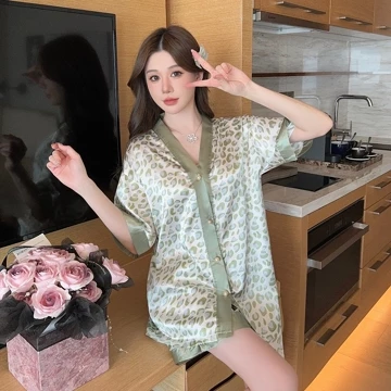 Pendek Setelan Baju Tidur Piyama Wanita Dewasa Satin Premium Lengan Pendek Celana Pendek SS004